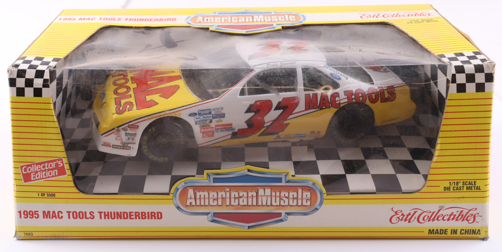 American Muscle LE #32 1995 Mac Tools Thunderbird 1/18" Die-Cast Car at PristineAuction.com American Muscle LE #32 1995 Mac Tools Thunderbird 1/18" Die-Cast Car at PristineAuction.com