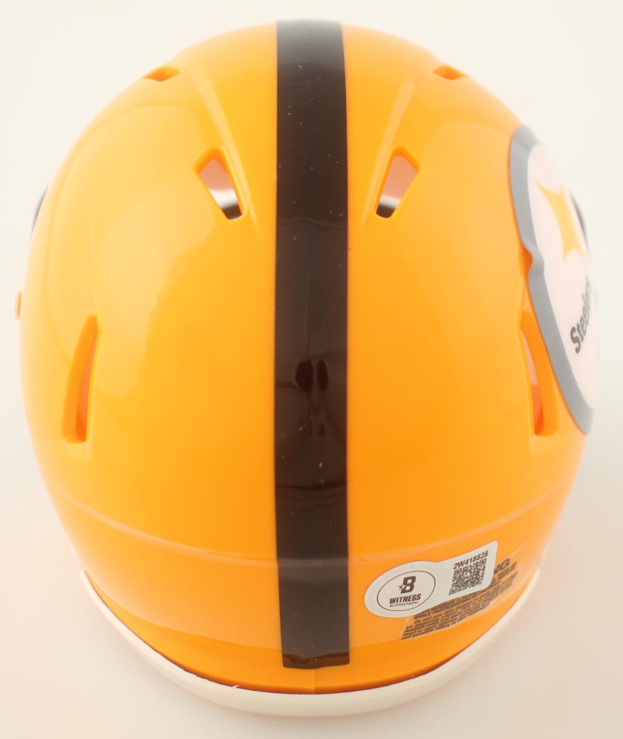 Le'Veon Bell Signed Steelers Speed Mini Helmet (Beckett) at PristineAuction.com Le'Veon Bell Signed Steelers Speed Mini Helmet (Beckett) at PristineAuction.com