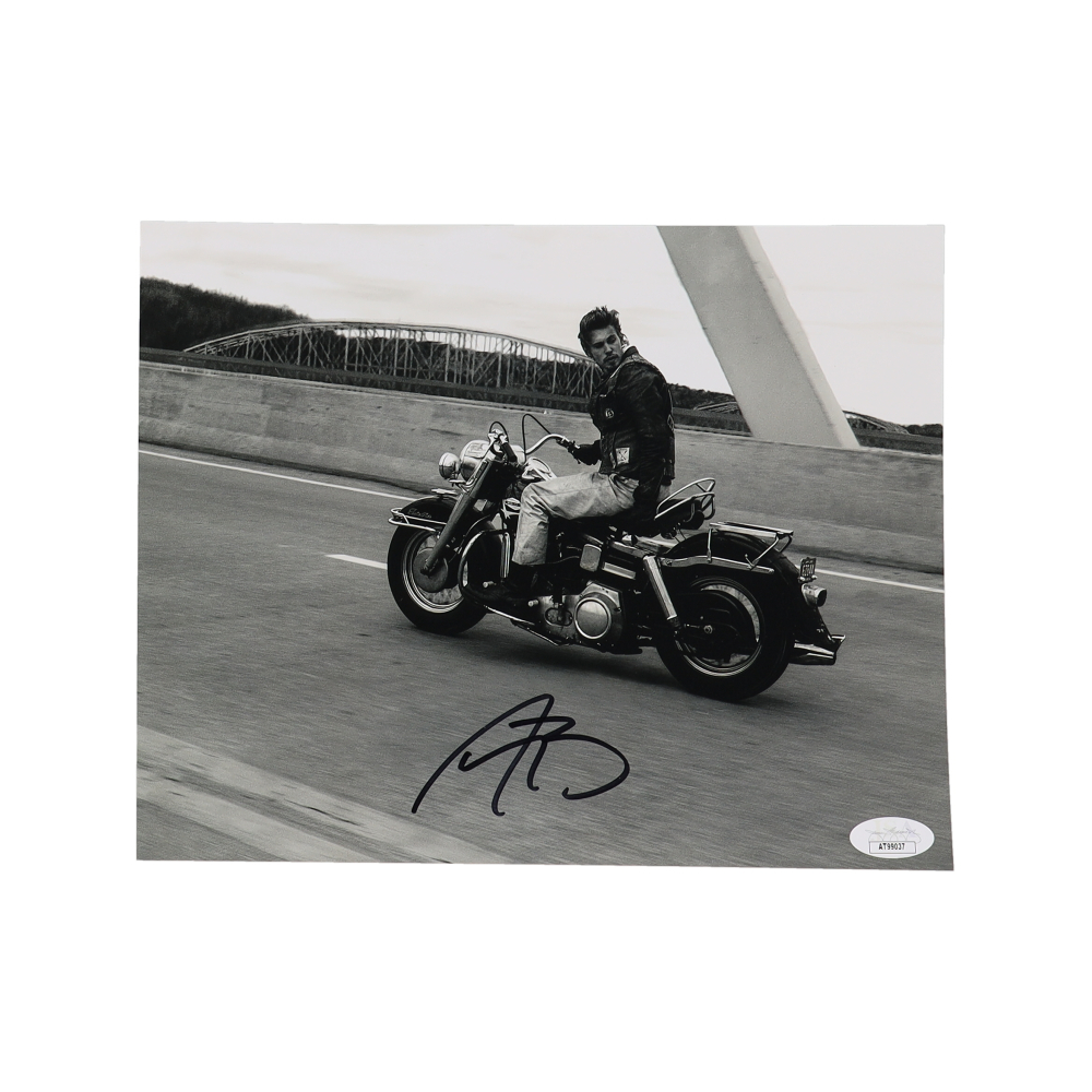 Austin Butler Signed 8x10 Photo (JSA) at PristineAuction.com