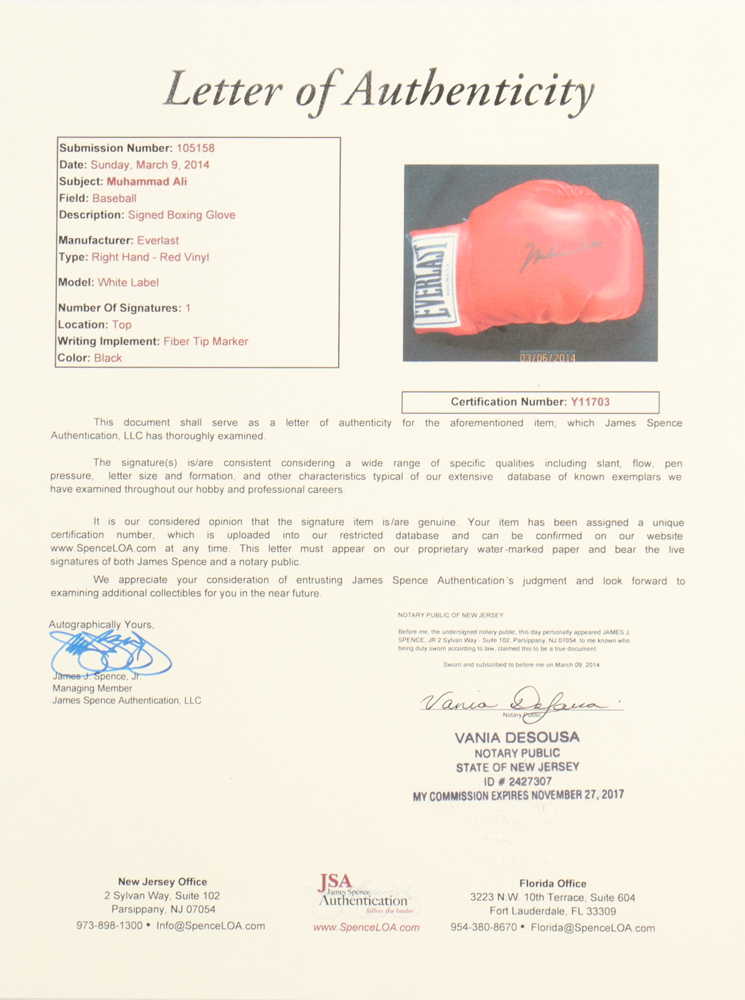 Muhammad Ali Signed Set of Everlast Boxing Gloves (JSA) at PristineAuction.com Muhammad Ali Signed Set of Everlast Boxing Gloves (JSA) at PristineAuction.com