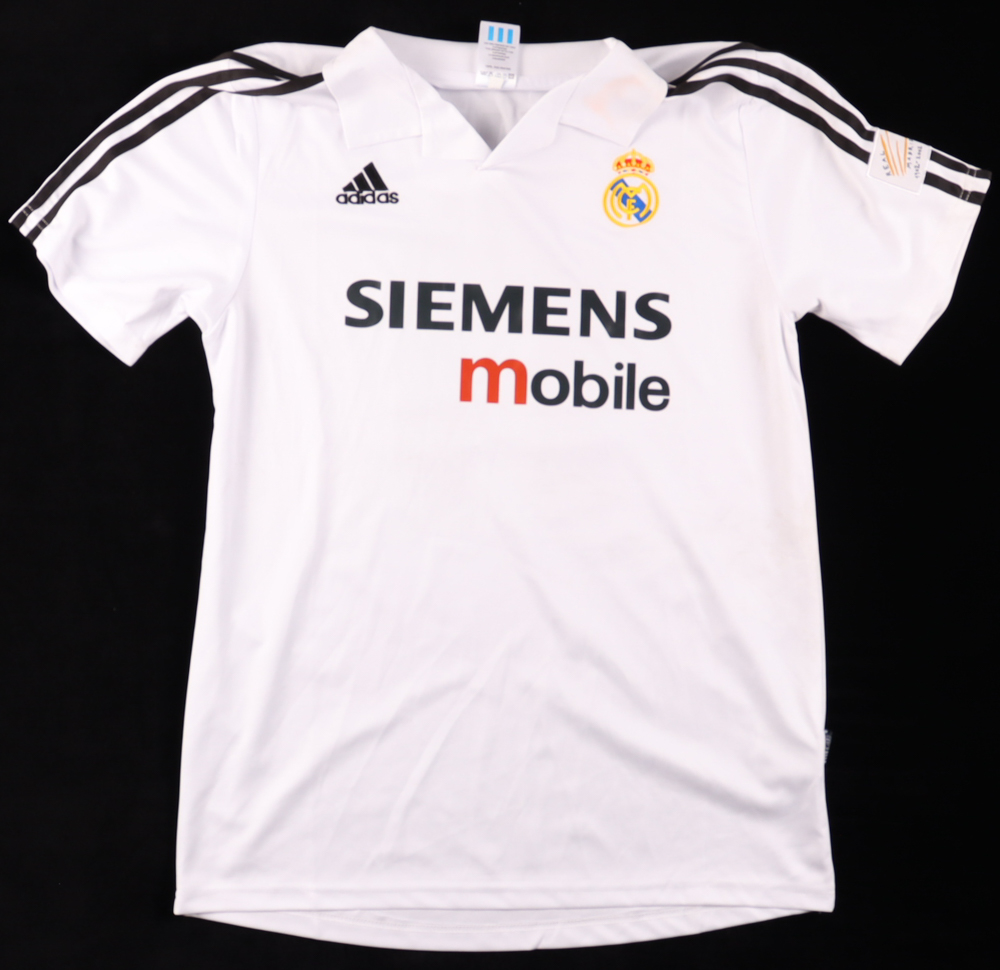 Ronaldo Nazario Signed Real Madrid Jersey (Beckett) at PristineAuction.com Ronaldo Nazario Signed Real Madrid Jersey (Beckett) at PristineAuction.com