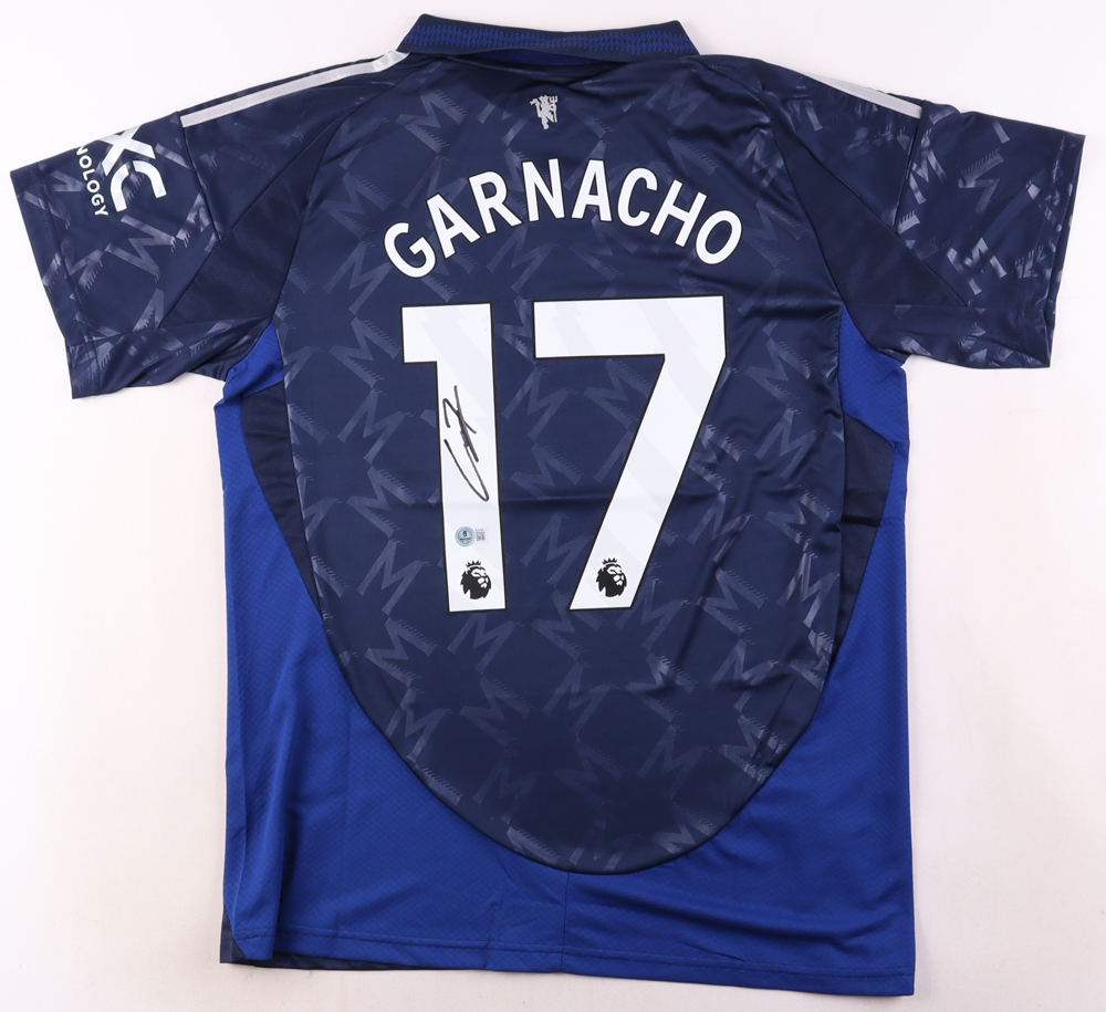 Alejandro Garnacho Signed Manchester United Jersey (Beckett) at PristineAuction.com Alejandro Garnacho Signed Manchester United Jersey (Beckett) at PristineAuction.com