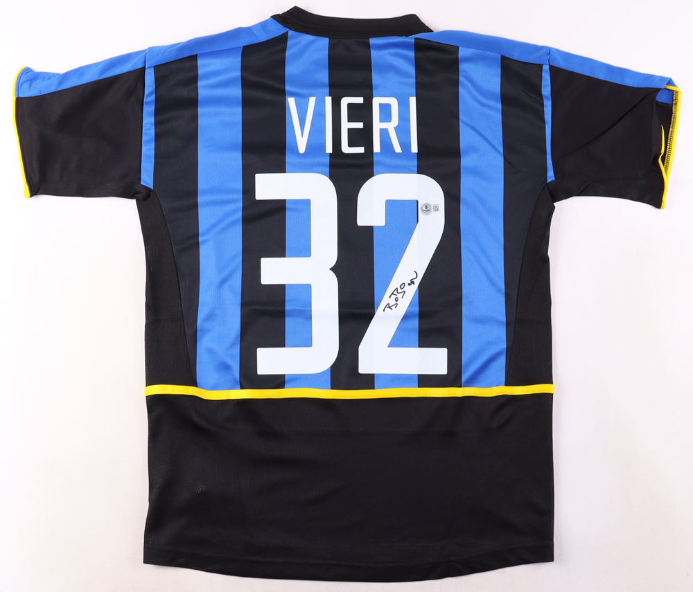 Christian Vieri Signed Inter Milan Jersey (Beckett) at PristineAuction.com Christian Vieri Signed Inter Milan Jersey (Beckett) at PristineAuction.com