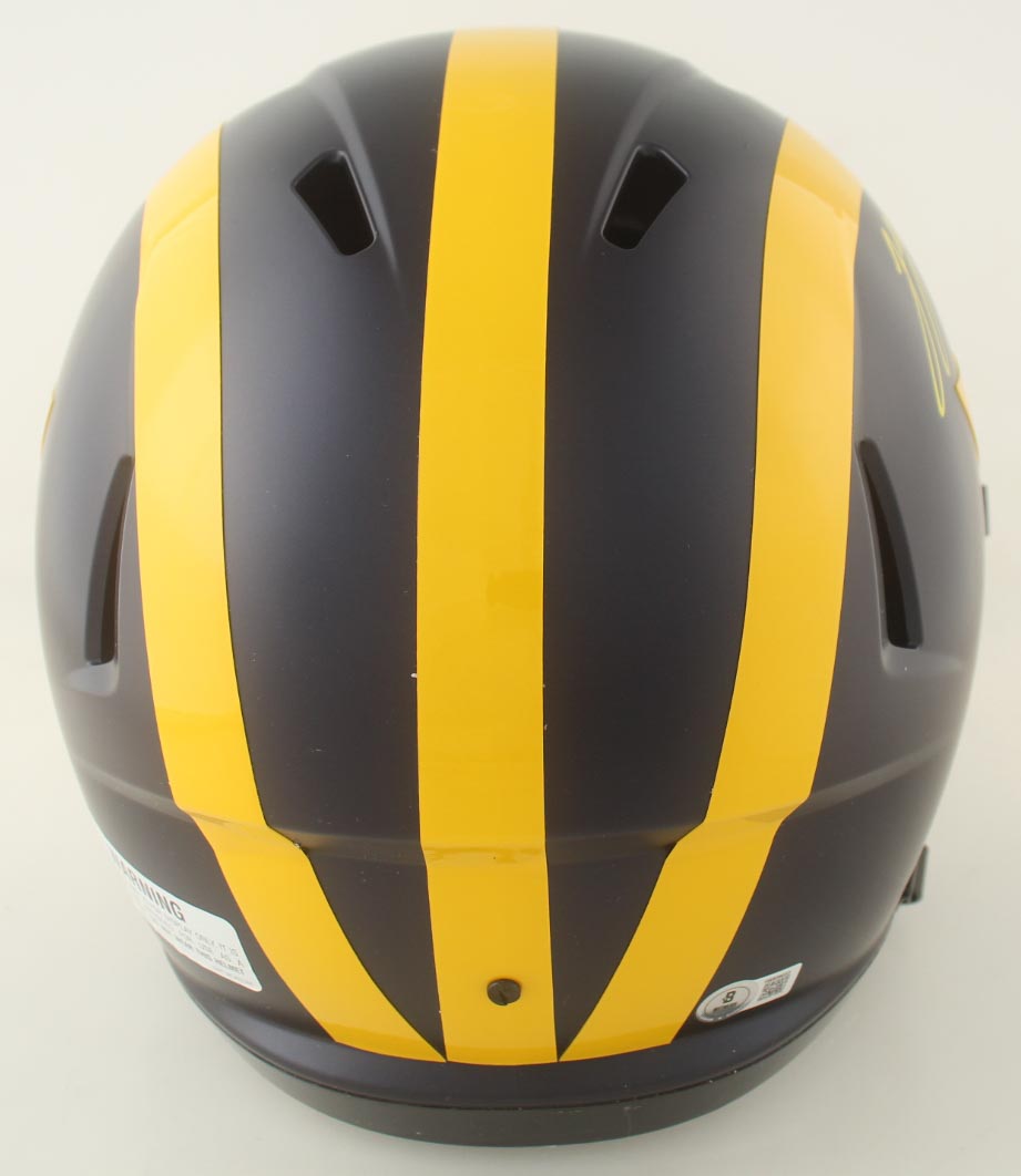J. J. McCarthy Signed Michigan Wolverines Full-Size Speed Helmet (Beckett) at PristineAuction.com J. J. McCarthy Signed Michigan Wolverines Full-Size Speed Helmet (Beckett) at PristineAuction.com