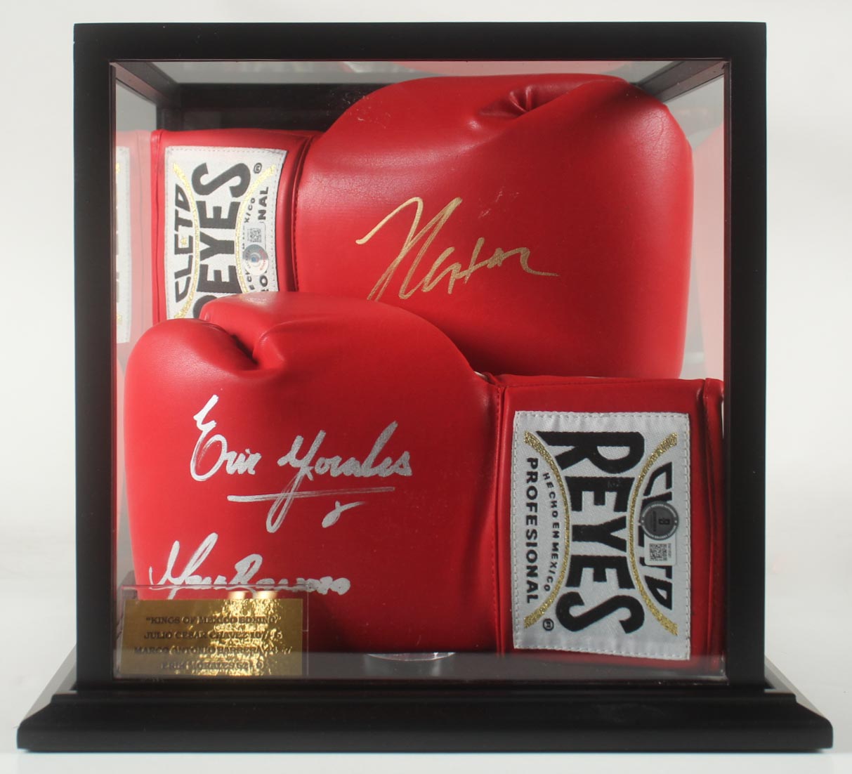 Julio Cesar Chavez, Marco Antonio Barrera & Erik Morales Signed Pair of Cleto Reyes Boxing Gloves with Display Case (Beckett) at PristineAuction.com Julio Cesar Chavez, Marco Antonio Barrera & Erik Morales Signed Pair of Cleto Reyes Boxing Gloves with Display Case (Beckett) at PristineAuction.com