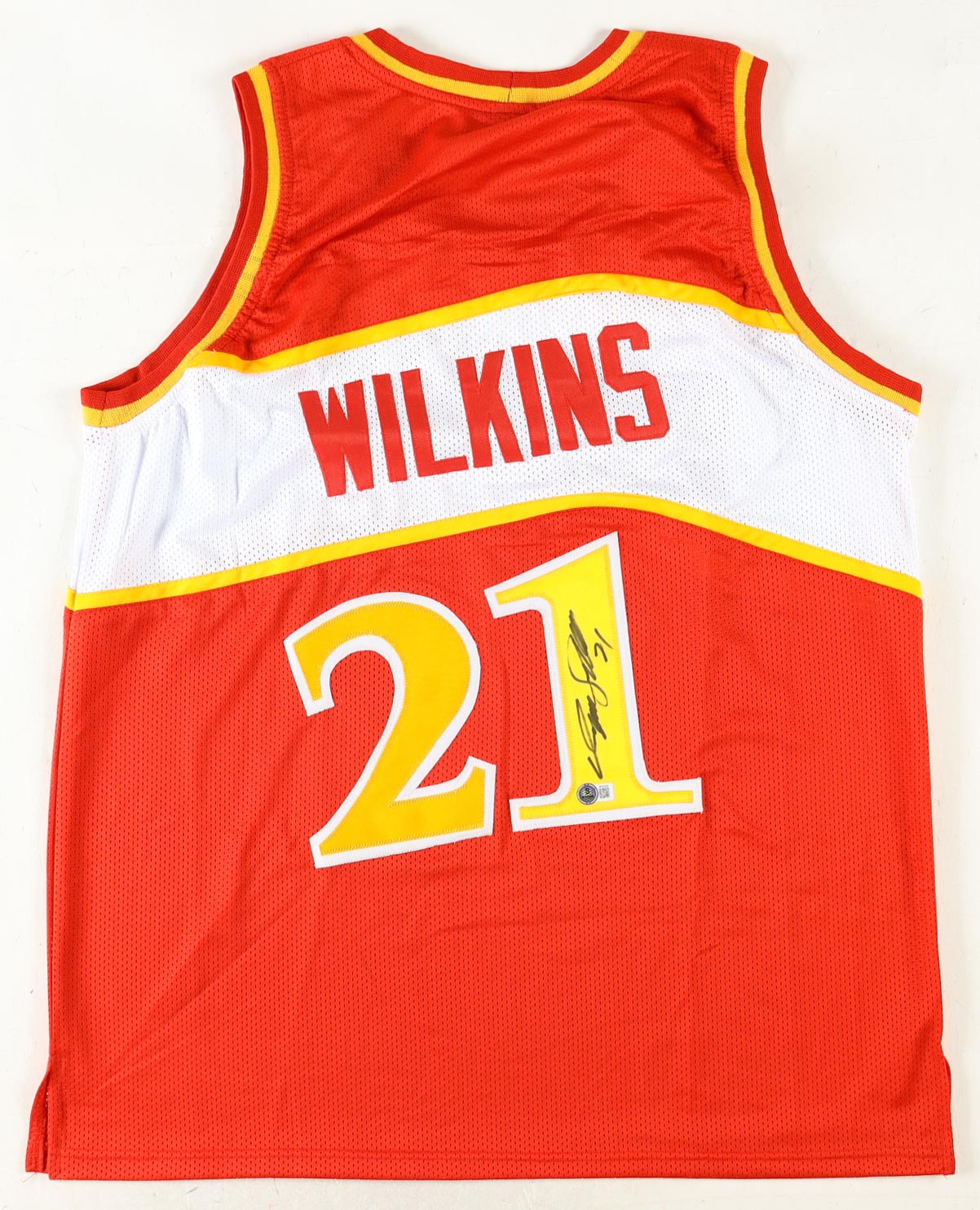Dominique Wilkins Signed Jersey (Beckett) at PristineAuction.com Dominique Wilkins Signed Jersey (Beckett) at PristineAuction.com
