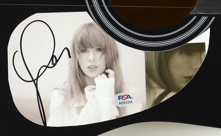 Taylor Swift Signed 38" Acoustic Guitar (PSA) at PristineAuction.com Taylor Swift Signed 38" Acoustic Guitar (PSA) at PristineAuction.com