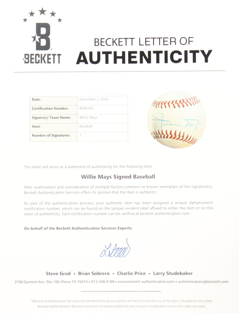 Willie Mays Signed ONL Baseball with Display Stand (Beckett) at PristineAuction.com Willie Mays Signed ONL Baseball with Display Stand (Beckett) at PristineAuction.com