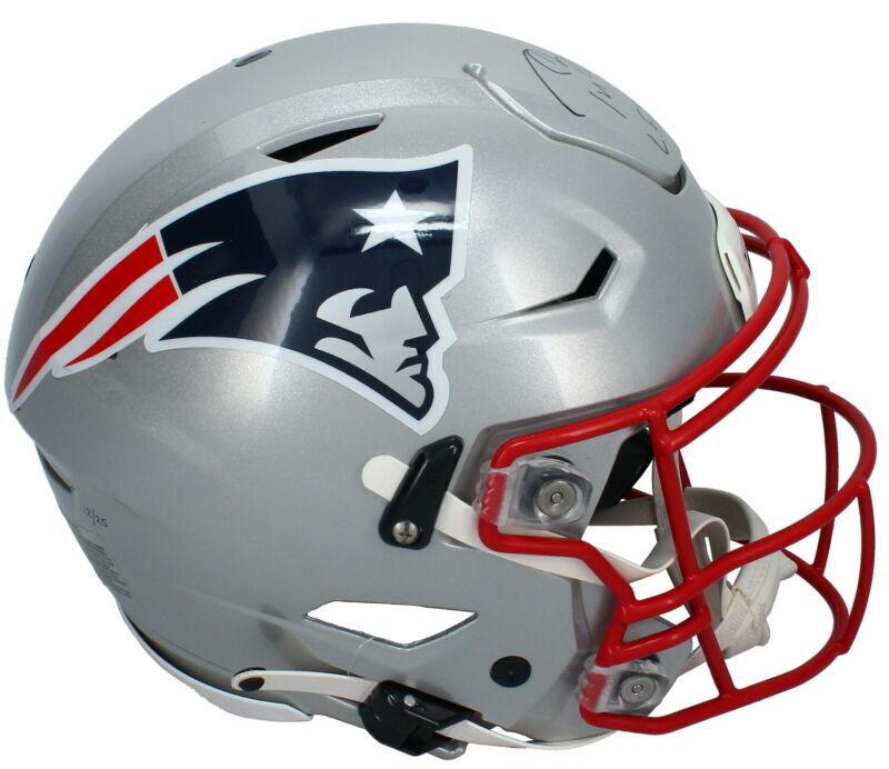 Tom Brady Signed LE Patriots Full-Size Authentic On-Field SpeedFlex Helmet (Fanatics) at PristineAuction.com Tom Brady Signed LE Patriots Full-Size Authentic On-Field SpeedFlex Helmet (Fanatics) at PristineAuction.com