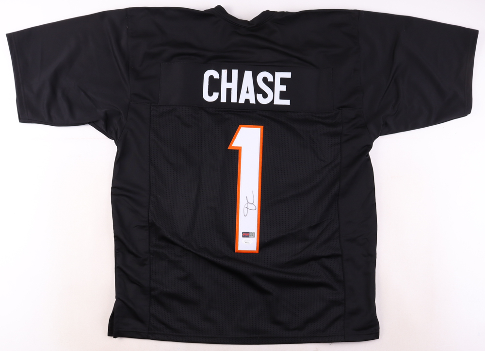 Ja'Marr Chase Signed Jersey (JSA & PIA) at PristineAuction.com Ja'Marr Chase Signed Jersey (JSA & PIA) at PristineAuction.com