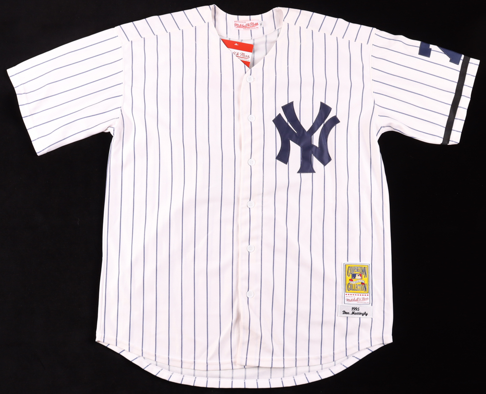 Don Mattingly Signed Yankees Jersey (JSA) at PristineAuction.com Don Mattingly Signed Yankees Jersey (JSA) at PristineAuction.com