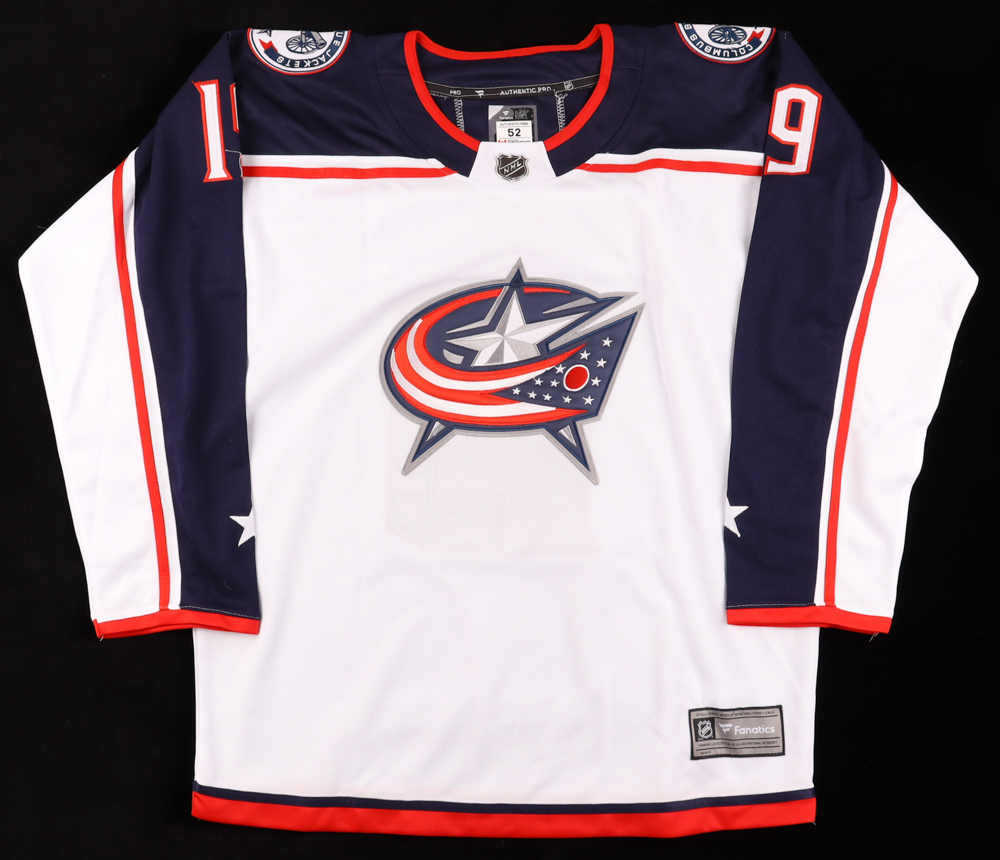 Adam Fantilli Signed Jersey (Beckett) at PristineAuction.com Adam Fantilli Signed Jersey (Beckett) at PristineAuction.com