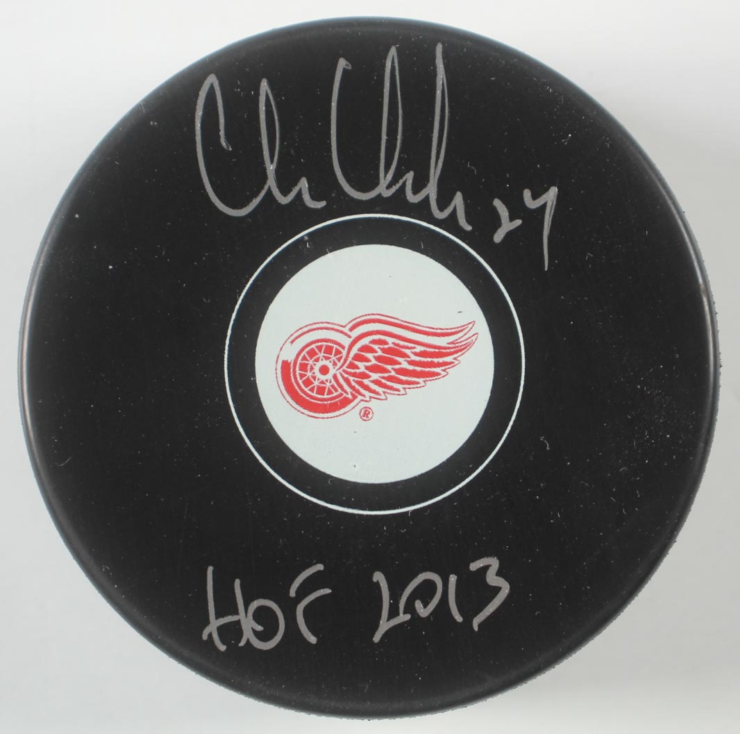 Chris Chelios Signed Red Wings Logo Hockey Puck Inscribed "HOF 2013" (Premium Autographs) at PristineAuction.com Chris Chelios Signed Red Wings Logo Hockey Puck Inscribed "HOF 2013" (Premium Autographs) at PristineAuction.com