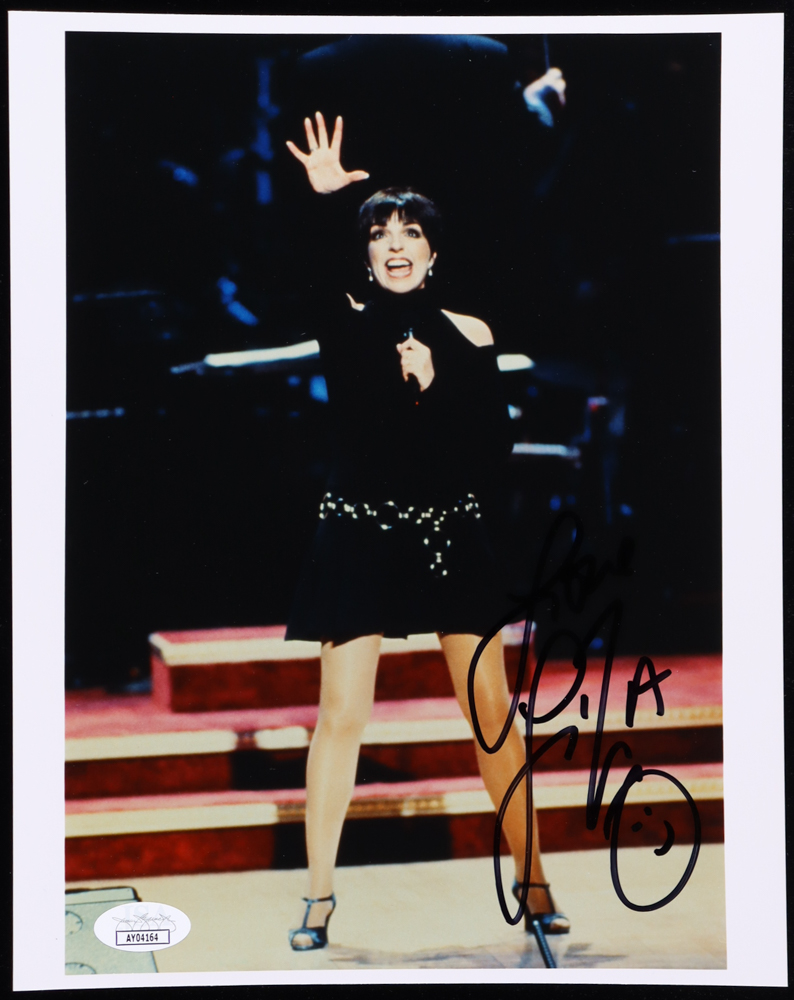 Liza Minnelli Signed 8x10 Photo Inscribed "Love" (JSA) at PristineAuction.com Liza Minnelli Signed 8x10 Photo Inscribed "Love" (JSA) at PristineAuction.com