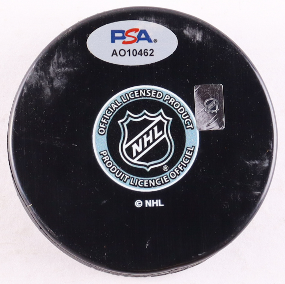 Denis Savard Signed Blackhawks Logo Hockey Puck Inscribed "HOF 2000" (PSA) at PristineAuction.com Denis Savard Signed Blackhawks Logo Hockey Puck Inscribed "HOF 2000" (PSA) at PristineAuction.com