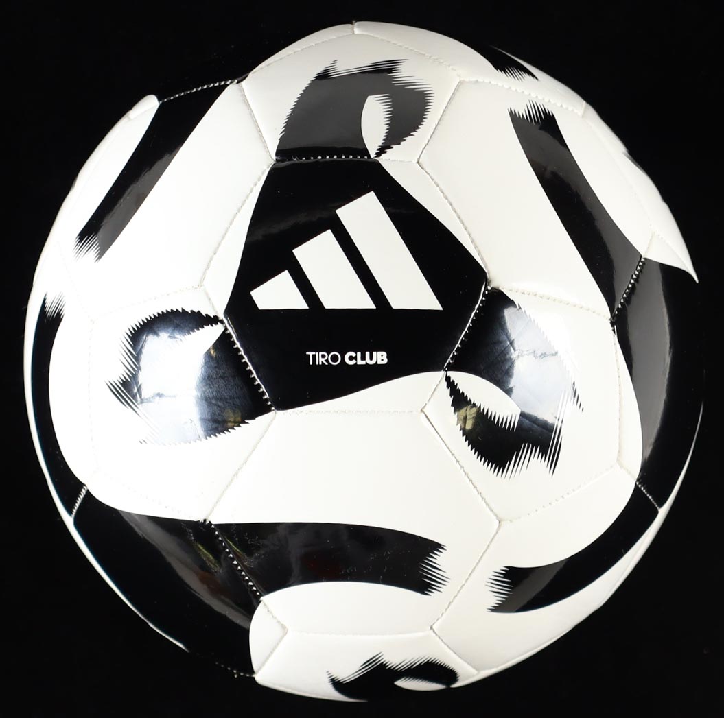 Kaka Signed Adidas Soccer Ball (Beckett) at PristineAuction.com Kaka Signed Adidas Soccer Ball (Beckett) at PristineAuction.com