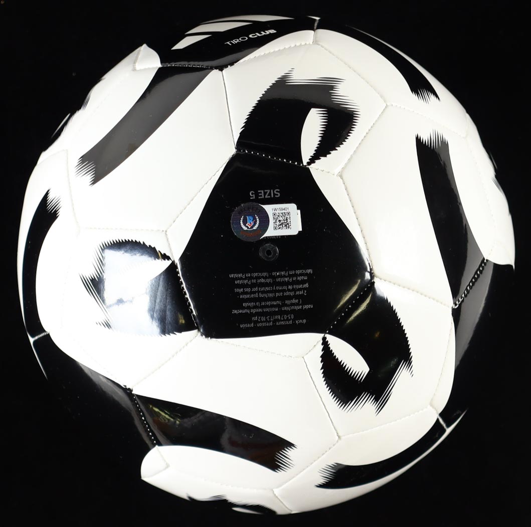 Kaka Signed Adidas Soccer Ball (Beckett) at PristineAuction.com Kaka Signed Adidas Soccer Ball (Beckett) at PristineAuction.com