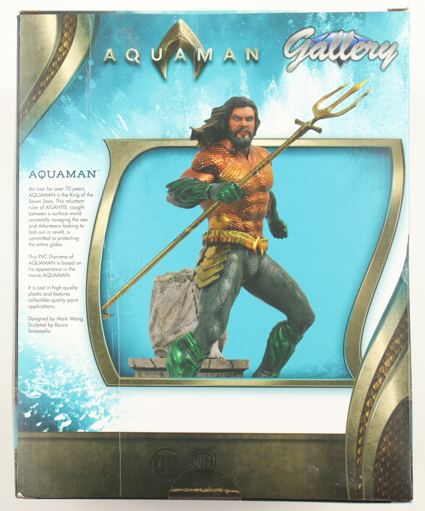 Jason Momoa Signed Gallery "Aquaman" DC Figure Diorama (Wizard World) at PristineAuction.com Jason Momoa Signed Gallery "Aquaman" DC Figure Diorama (Wizard World) at PristineAuction.com