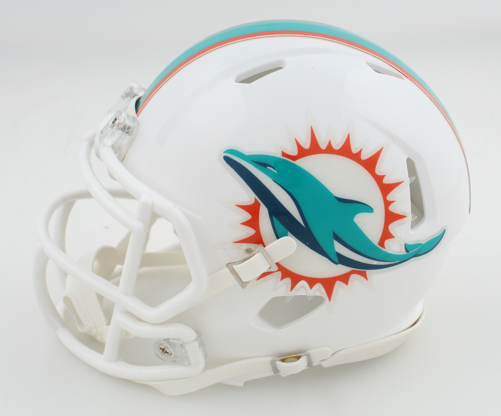Tyreek Hill Signed Dolphins Speed Mini Helmet (Beckett) at PristineAuction.com Tyreek Hill Signed Dolphins Speed Mini Helmet (Beckett) at PristineAuction.com
