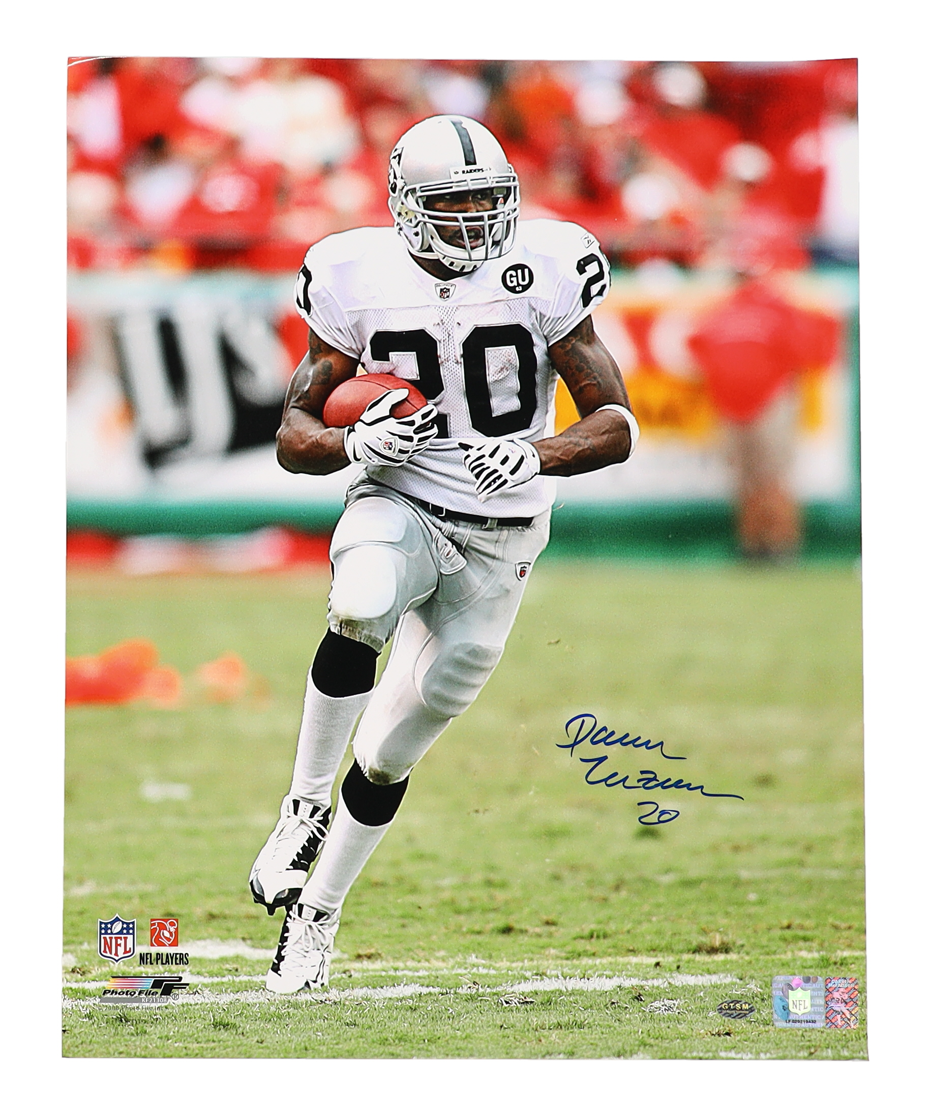 Darren McFadden Signed Raiders 16x20 Photo (McFadden & GTSM) at PristineAuction.com Darren McFadden Signed Raiders 16x20 Photo (McFadden & GTSM) at PristineAuction.com