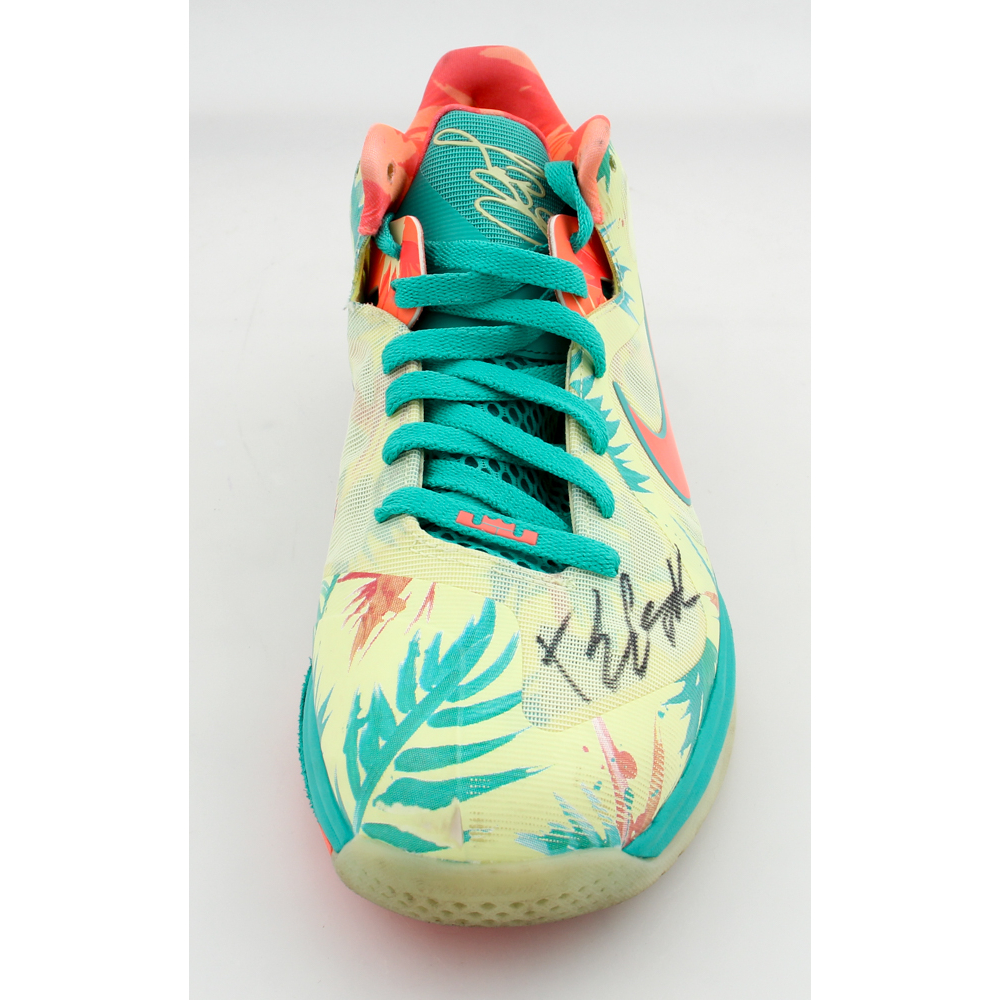 lebron james signed shoe