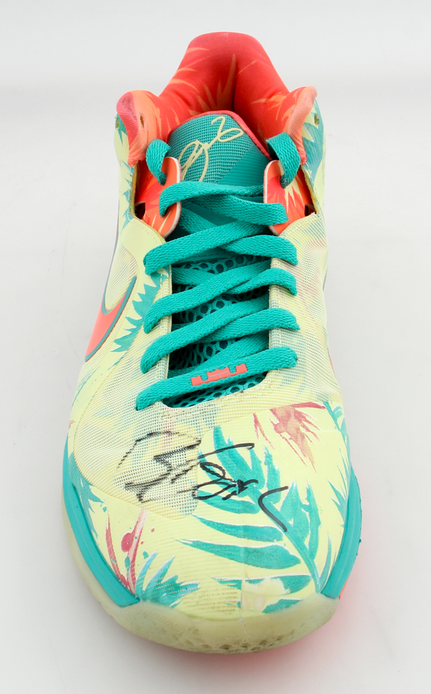 Bronny James Signed LeBron James Nike Shoe (PSA) at PristineAuction.com Bronny James Signed LeBron James Nike Shoe (PSA) at PristineAuction.com