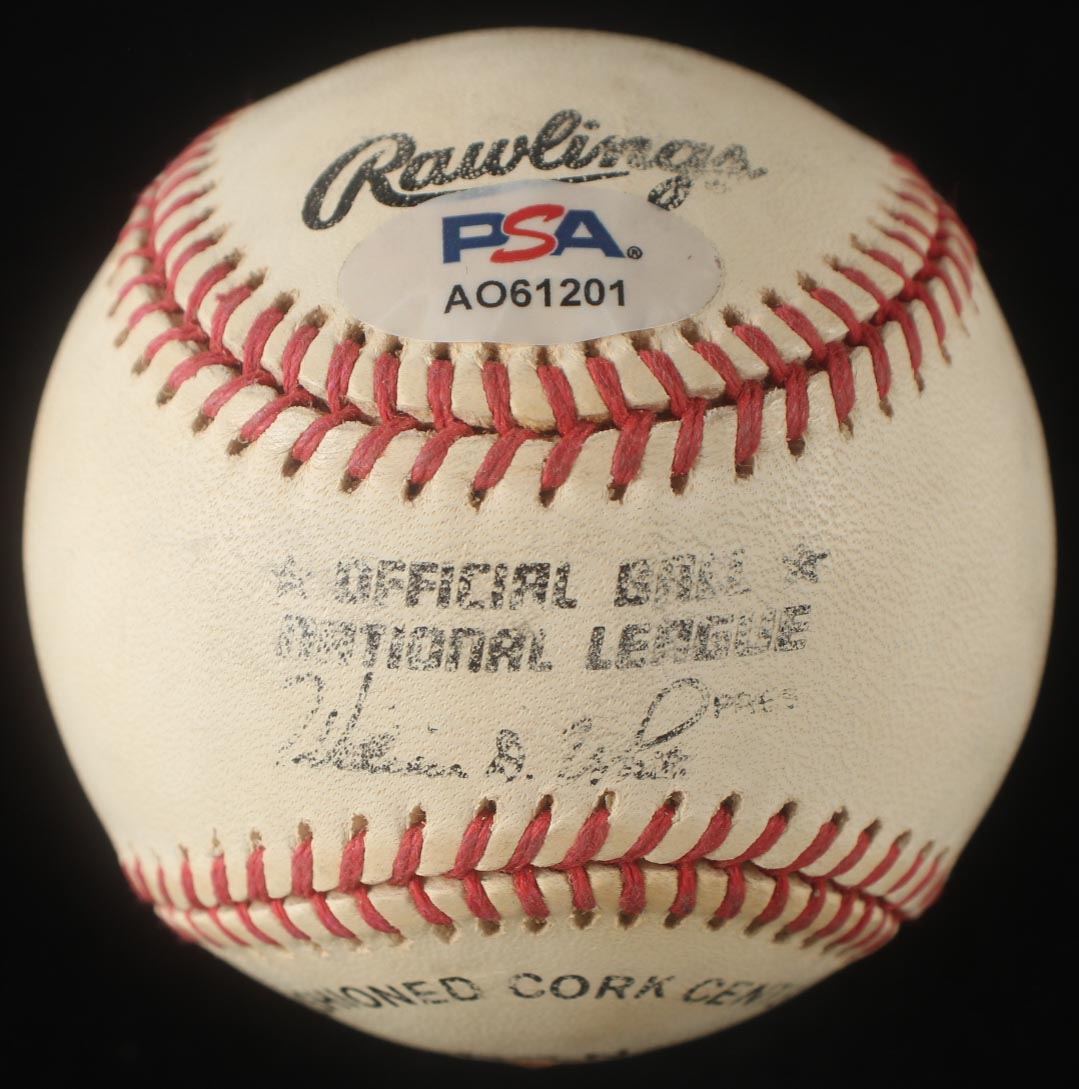 Pete Rose Signed ONL Baseball With Display Case (PSA) at PristineAuction.com Pete Rose Signed ONL Baseball With Display Case (PSA) at PristineAuction.com