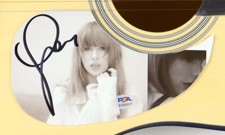 Taylor Swift Signed 38" Acoustic Guitar (PSA) at PristineAuction.com Taylor Swift Signed 38" Acoustic Guitar (PSA) at PristineAuction.com