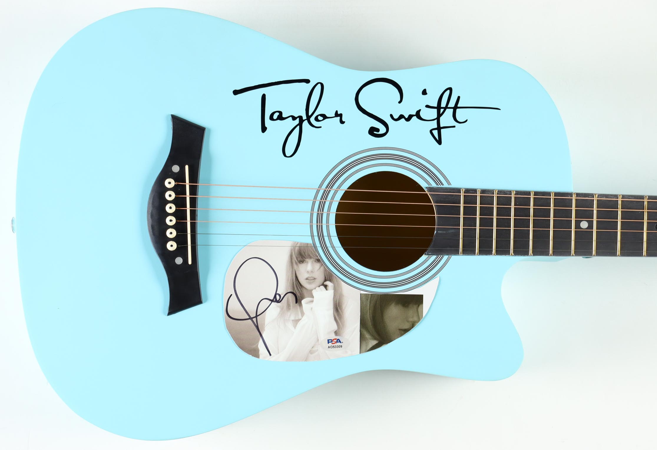 Taylor Swift Signed 38" Acoustic Guitar (PSA) at PristineAuction.com Taylor Swift Signed 38" Acoustic Guitar (PSA) at PristineAuction.com