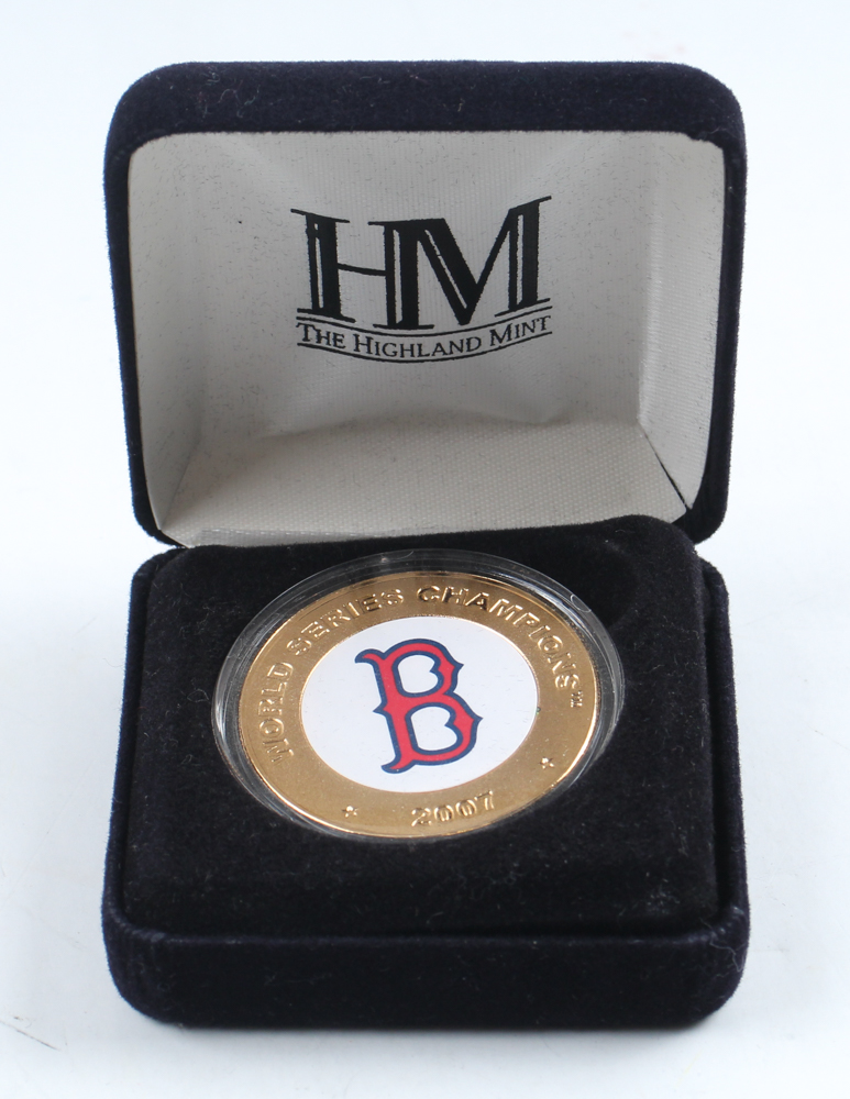 2007 LE World Series Champions Red Sox 24KT Gold Plated Commemorative Medallion (Highland Mint) at PristineAuction.com 2007 LE World Series Champions Red Sox 24KT Gold Plated Commemorative Medallion (Highland Mint) at PristineAuction.com
