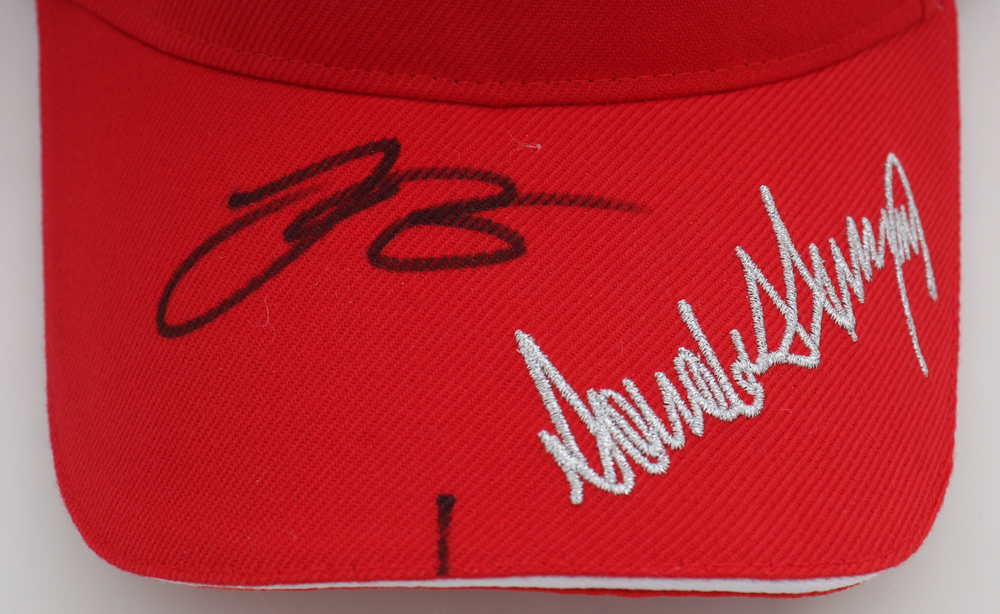 Le'Veon Bell Signed "Make America Great Again" Adjustable Hat (Beckett) at PristineAuction.com Le'Veon Bell Signed "Make America Great Again" Adjustable Hat (Beckett) at PristineAuction.com