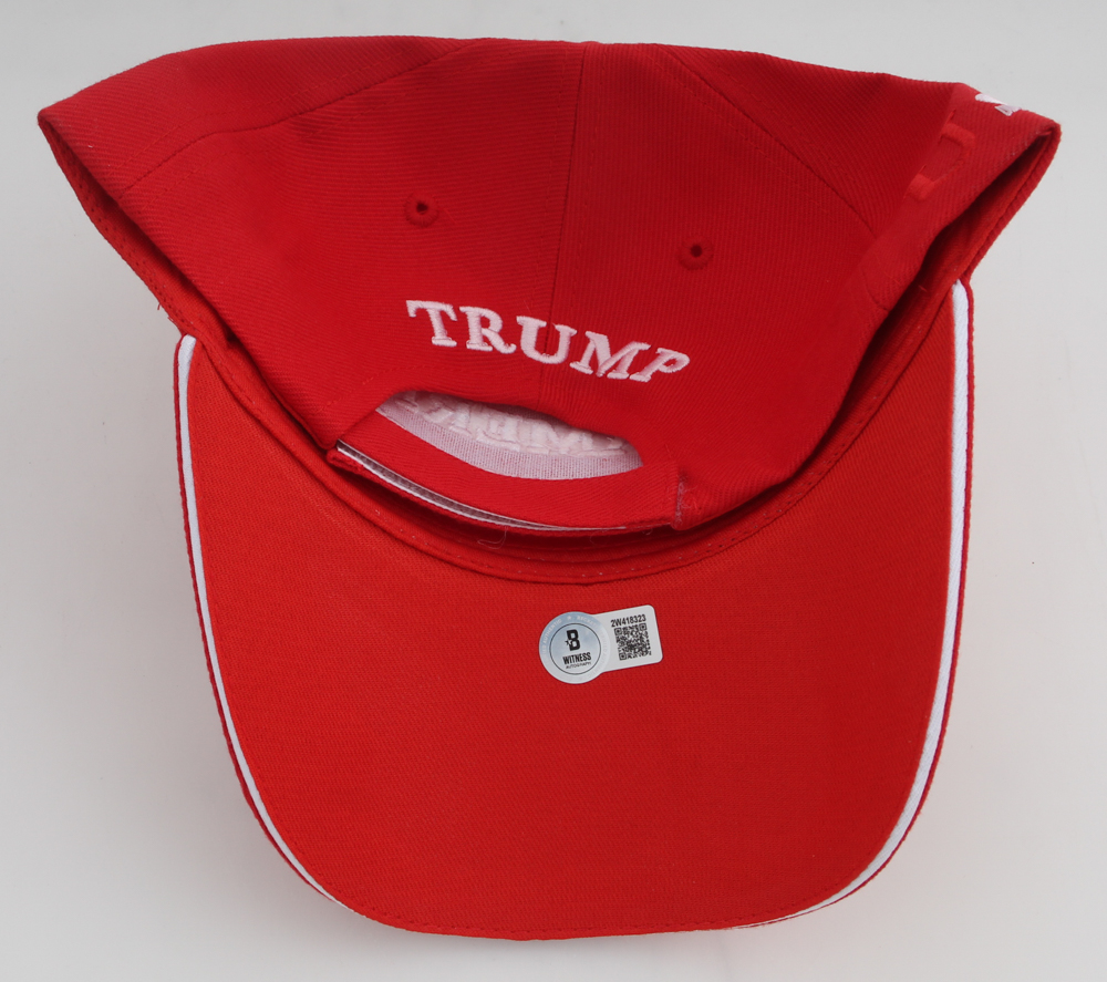 Le'Veon Bell Signed "Make America Great Again" Adjustable Hat (Beckett) at PristineAuction.com Le'Veon Bell Signed "Make America Great Again" Adjustable Hat (Beckett) at PristineAuction.com