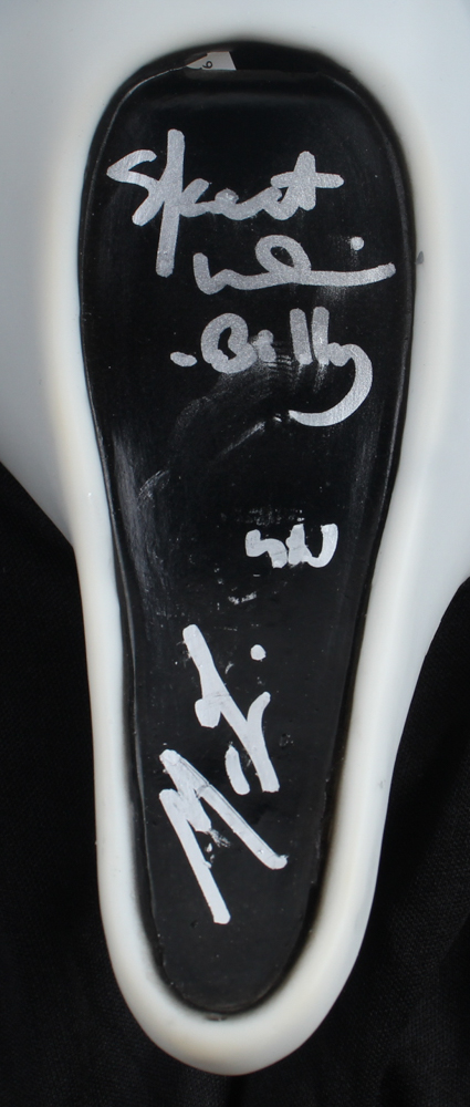 Matthew Lillard & Skeet Ulrich Signed "Scream" Ghostface Mask Inscribed "Stu" & "Billy" (Beckett) at PristineAuction.com Matthew Lillard & Skeet Ulrich Signed "Scream" Ghostface Mask Inscribed "Stu" & "Billy" (Beckett) at PristineAuction.com