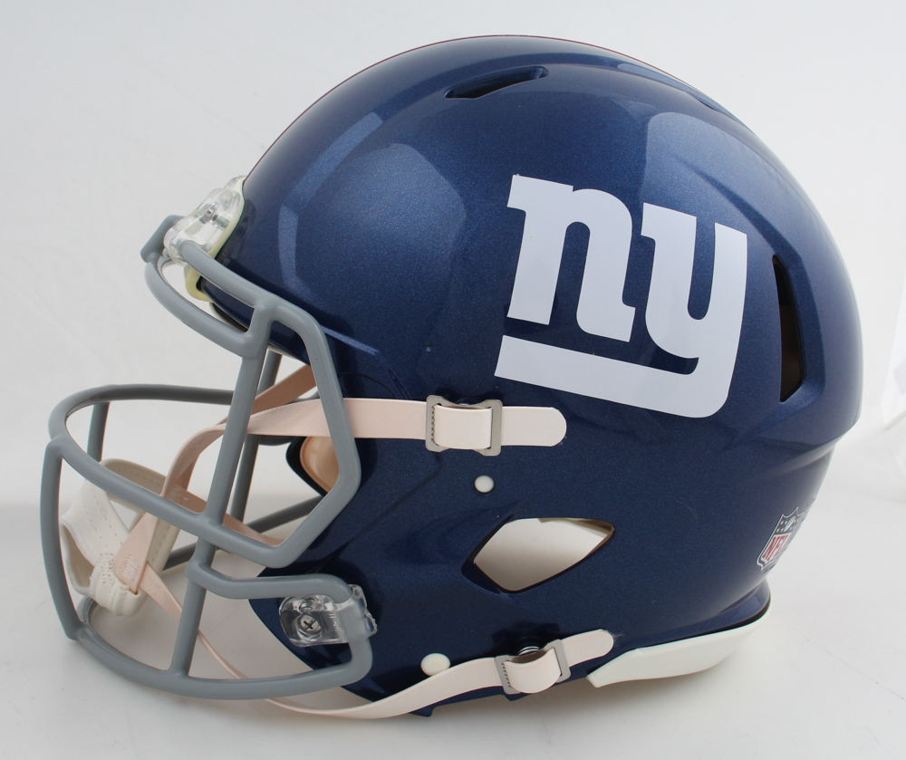 Saquon Barkley Signed Giants Full-Size Authentic Speed Helmet (Beckett) at PristineAuction.com Saquon Barkley Signed Giants Full-Size Authentic Speed Helmet (Beckett) at PristineAuction.com