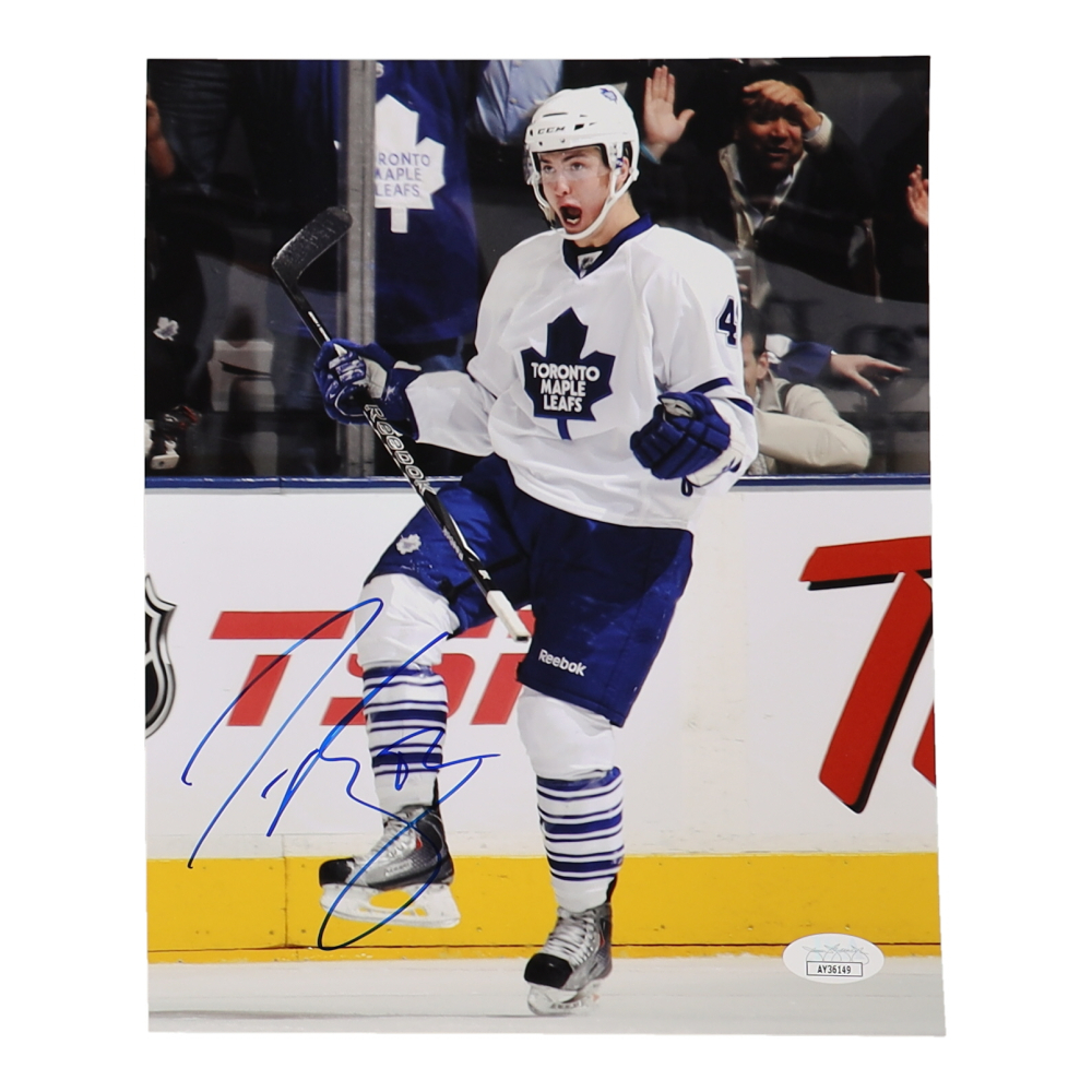 Tyler Bozak Signed Maple Leafs 8x10 Photo (JSA) at PristineAuction.com