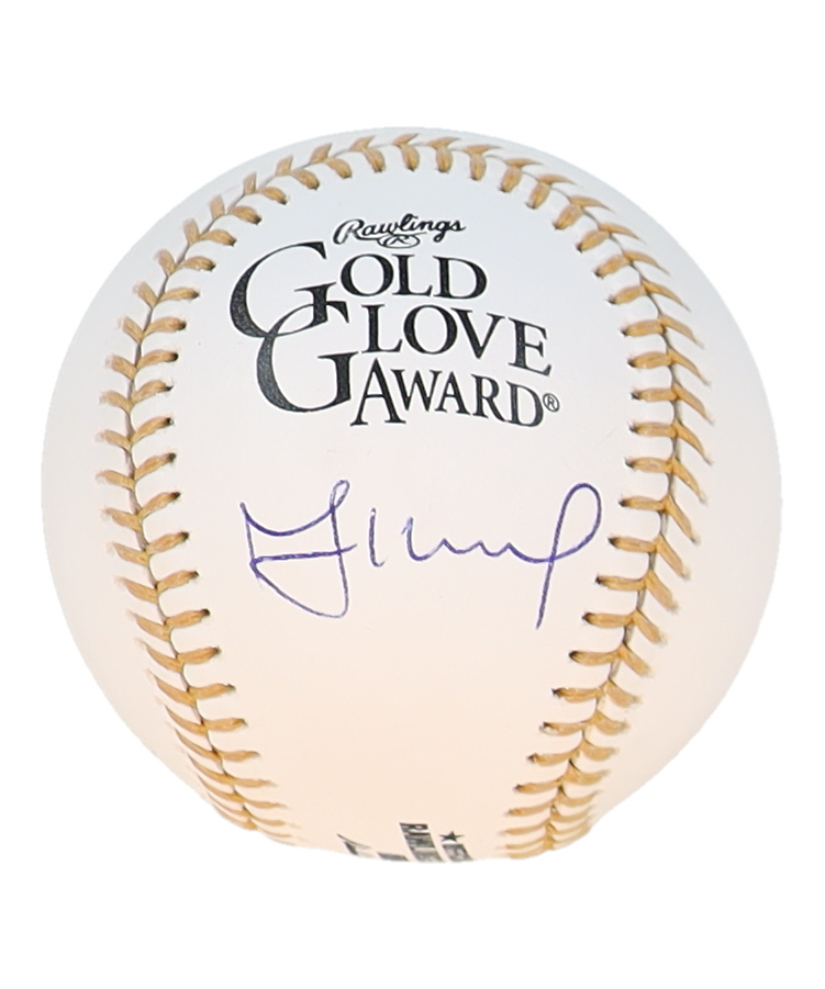 Jose Altuve Signed Gold Glove Award Baseball (JSA) at PristineAuction.com Jose Altuve Signed Gold Glove Award Baseball (JSA) at PristineAuction.com