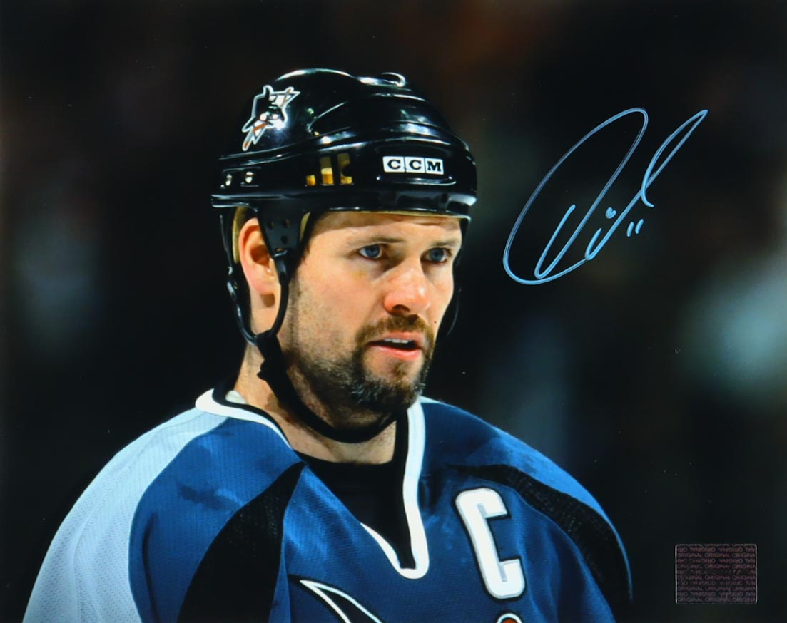 Owen Nolan Signed Sharks 8x10 Photo (Premium Autographs) at PristineAuction.com Owen Nolan Signed Sharks 8x10 Photo (Premium Autographs) at PristineAuction.com