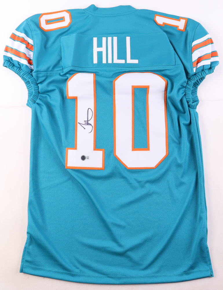 Tyreek Hill Signed Jersey (Beckett) at PristineAuction.com Tyreek Hill Signed Jersey (Beckett) at PristineAuction.com