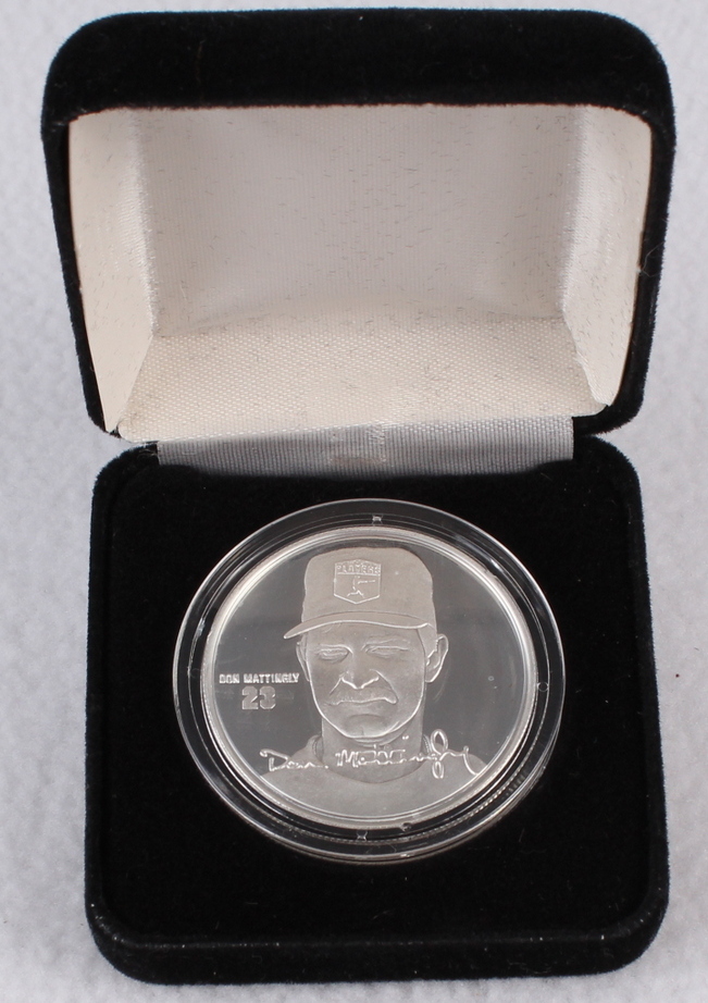 Don Mattingly LE MLB Silver Coin from Highland Mint in Case at PristineAuction.com Don Mattingly LE MLB Silver Coin from Highland Mint in Case at PristineAuction.com