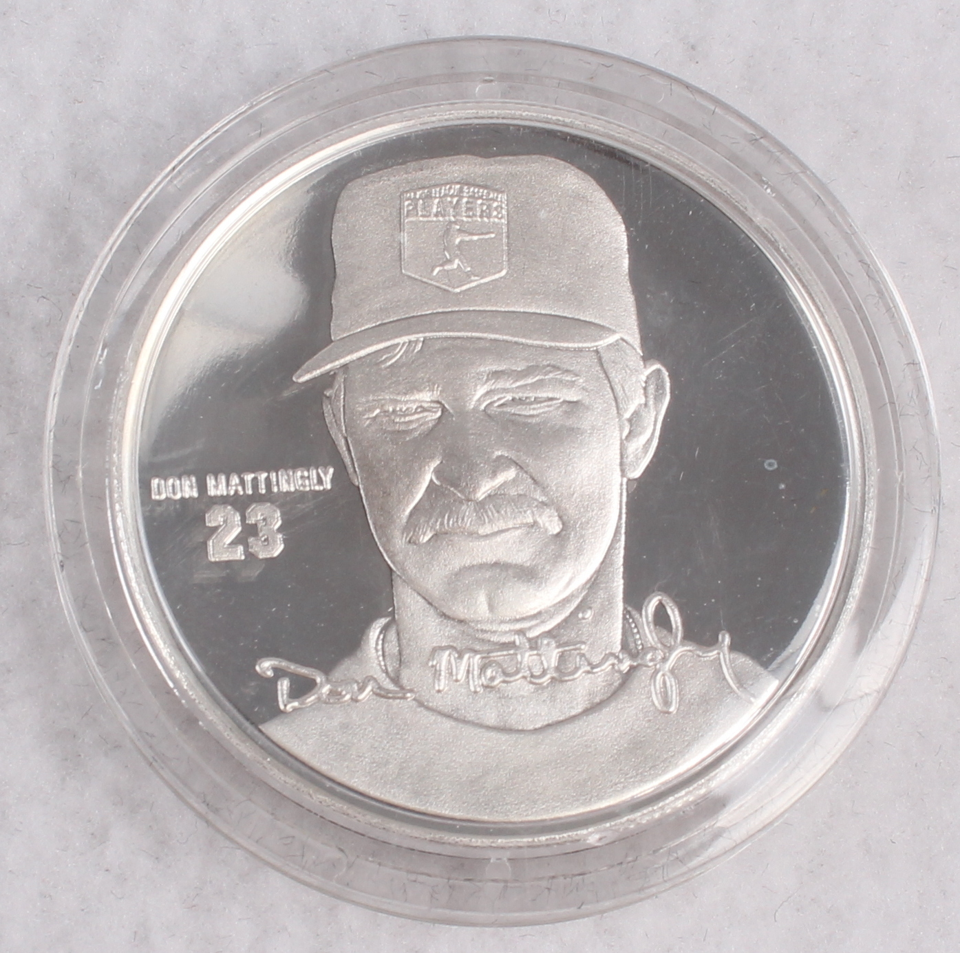 Don Mattingly LE MLB Silver Coin from Highland Mint in Case at PristineAuction.com Don Mattingly LE MLB Silver Coin from Highland Mint in Case at PristineAuction.com