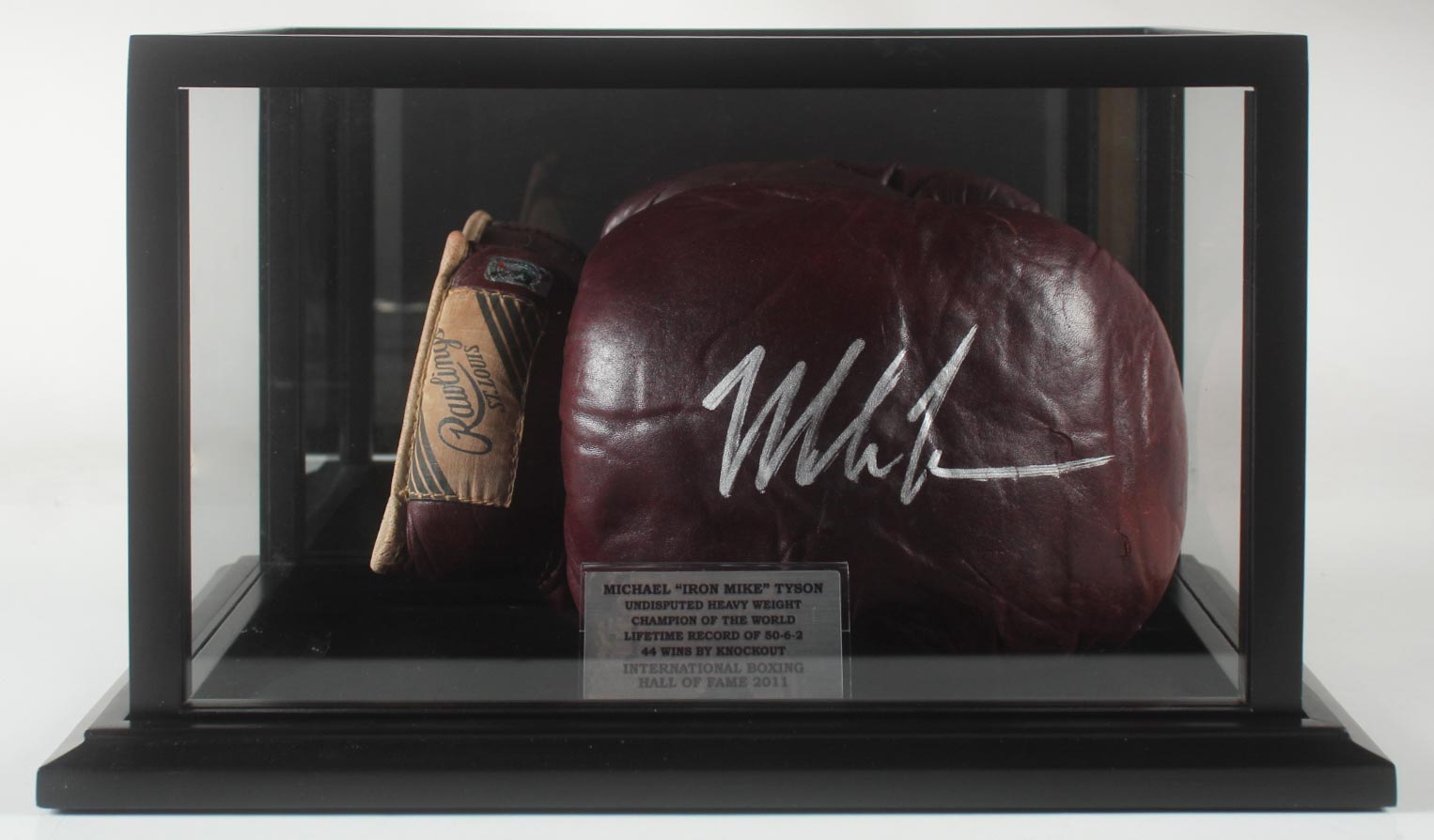 Mike Tyson Signed Rawlings St. Louis Boxing Glove With Wood & Glass Display Case (Tyson) at PristineAuction.com Mike Tyson Signed Rawlings St. Louis Boxing Glove With Wood & Glass Display Case (Tyson) at PristineAuction.com