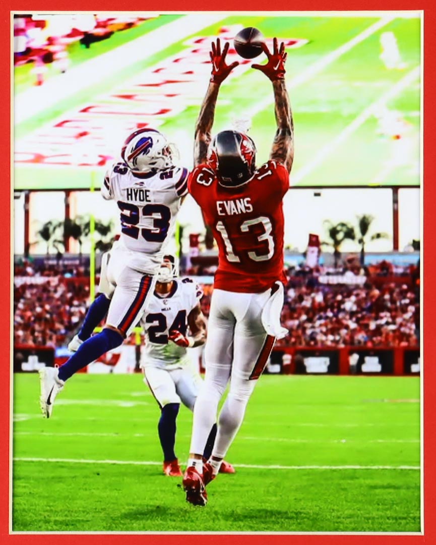 Mike Evans Signed Custom Framed Jersey Display (Beckett) at PristineAuction.com Mike Evans Signed Custom Framed Jersey Display (Beckett) at PristineAuction.com