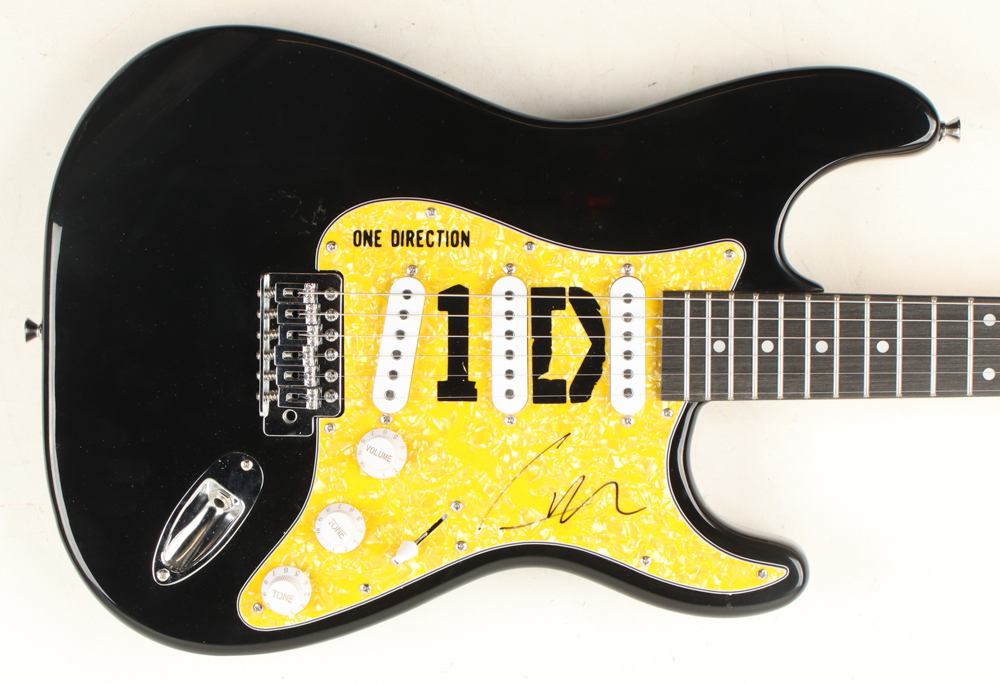 Liam Payne Signed Electric Guitar | One Direction (JSA) at PristineAuction.com Liam Payne Signed Electric Guitar | One Direction (JSA) at PristineAuction.com