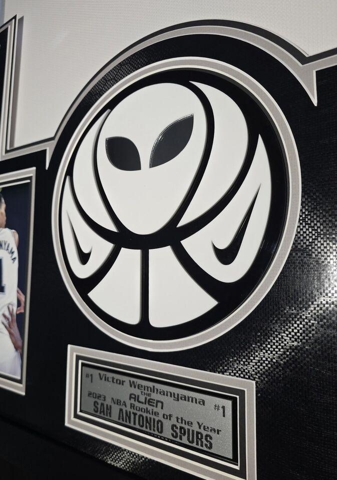 Victor Wembanyama Signed Spurs Custom Framed Nike Vaporknit Jersey with LED Display & (2) PSA 10 Graded Rookie Cards (Fanatics) at PristineAuction.com Victor Wembanyama Signed Spurs Custom Framed Nike Vaporknit Jersey with LED Display & (2) PSA 10 Graded Rookie Cards (Fanatics) at PristineAuction.com