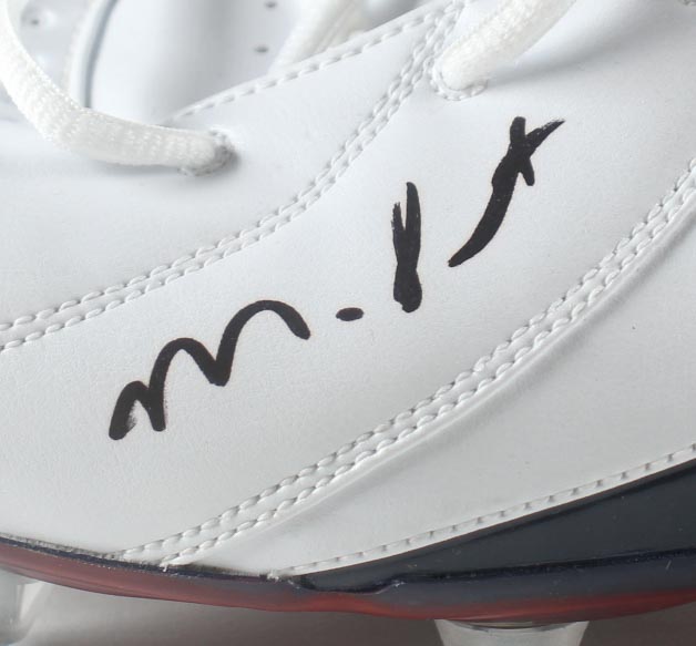 Montez Sweat Signed Adidas Football Cleat (JSA) at PristineAuction.com Montez Sweat Signed Adidas Football Cleat (JSA) at PristineAuction.com