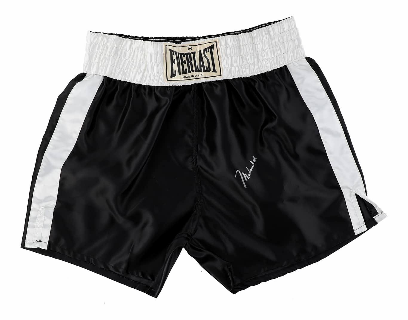 Muhammad Ali Signed Everlast Boxing Trunks (JSA) at PristineAuction.com Muhammad Ali Signed Everlast Boxing Trunks (JSA) at PristineAuction.com