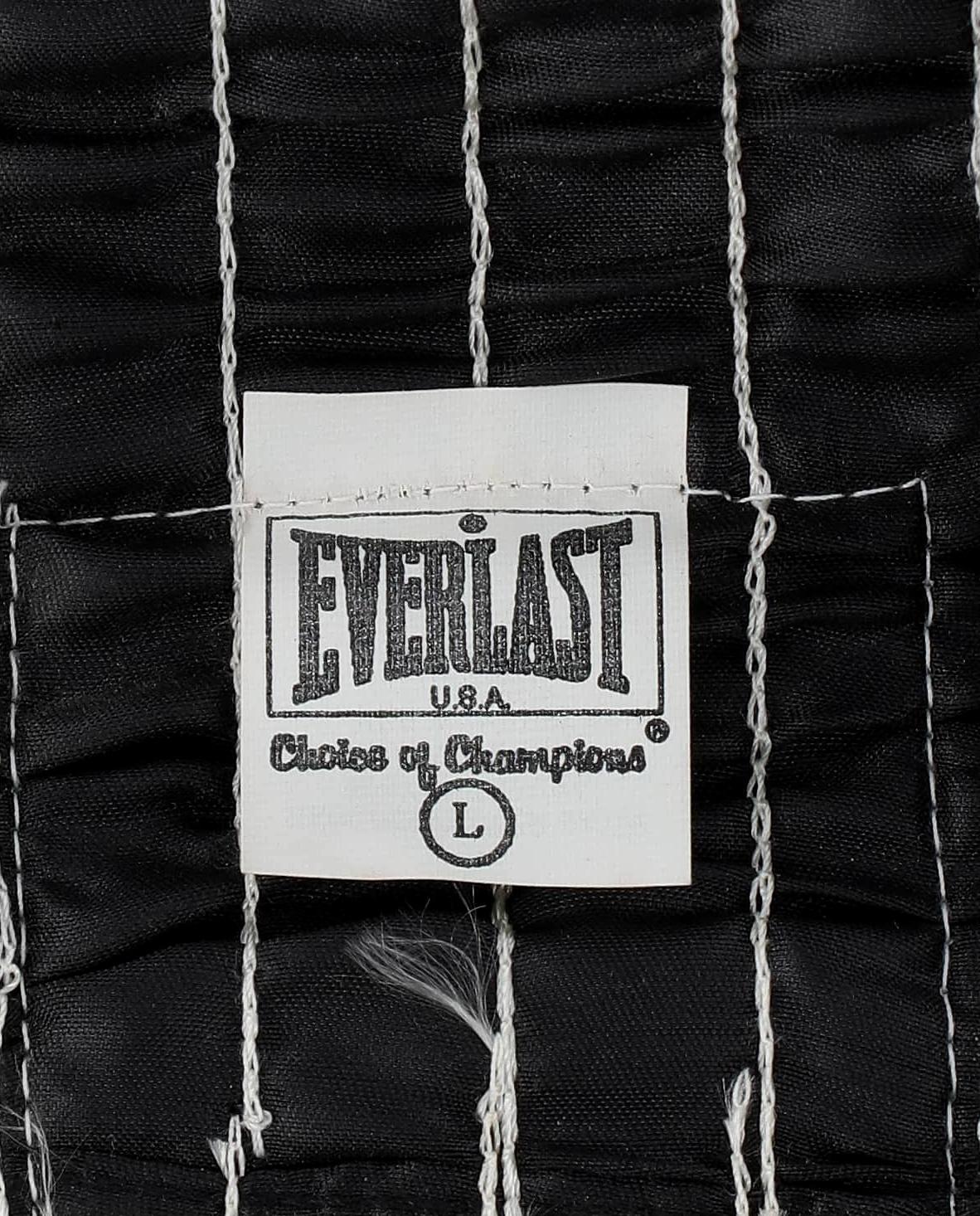 Muhammad Ali Signed Everlast Boxing Trunks (JSA) at PristineAuction.com Muhammad Ali Signed Everlast Boxing Trunks (JSA) at PristineAuction.com