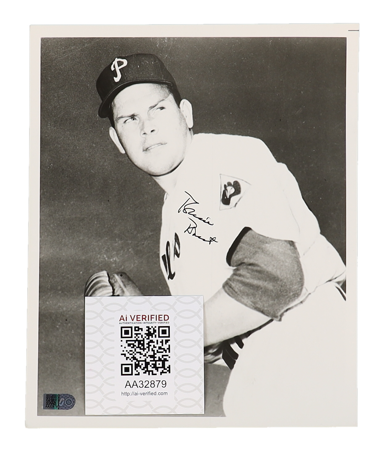 Robin Roberts Signed Phillies 8x10 Photo (AIV) at PristineAuction.com Robin Roberts Signed Phillies 8x10 Photo (AIV) at PristineAuction.com