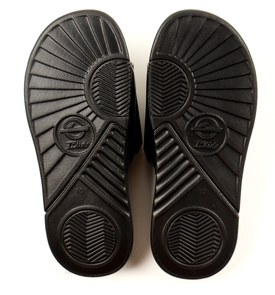 Matt Riddle Signed Pair of WWE ISlide Sandals Inscribed "Bro" (JSA) at PristineAuction.com Matt Riddle Signed Pair of WWE ISlide Sandals Inscribed "Bro" (JSA) at PristineAuction.com