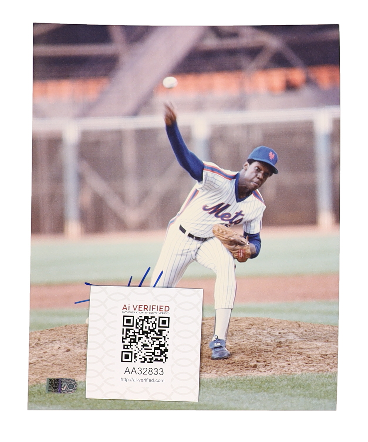 Dwight "Doc" Gooden Signed Mets 8x10 Photo (AIV) at PristineAuction.com Dwight "Doc" Gooden Signed Mets 8x10 Photo (AIV) at PristineAuction.com